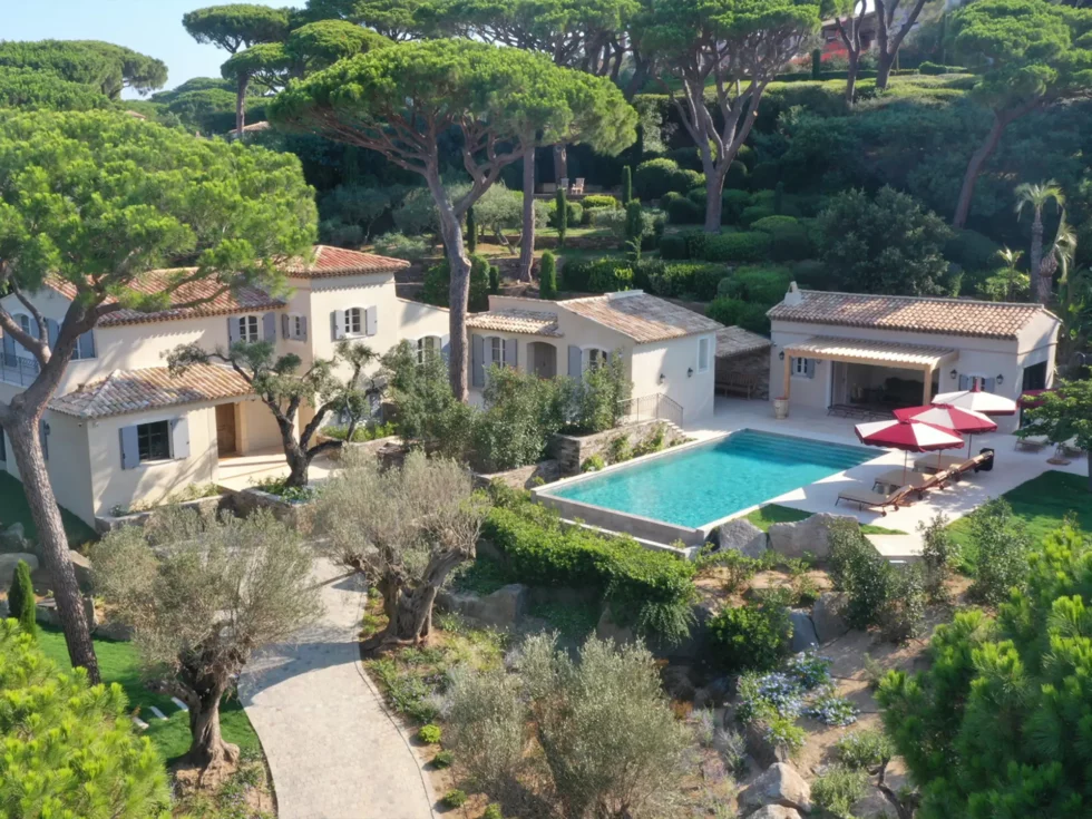 Projet réalisé par MOE 06, expert en maîtrise d’œuvre à Cannes : conception, suivi et pilotage des travaux.