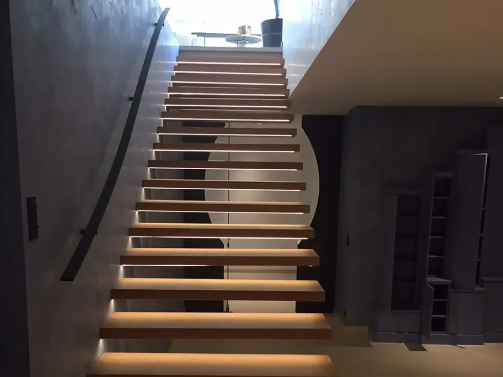 Rénovation de bâtiments et maisons réalisée par MOE 06 à Cannes.