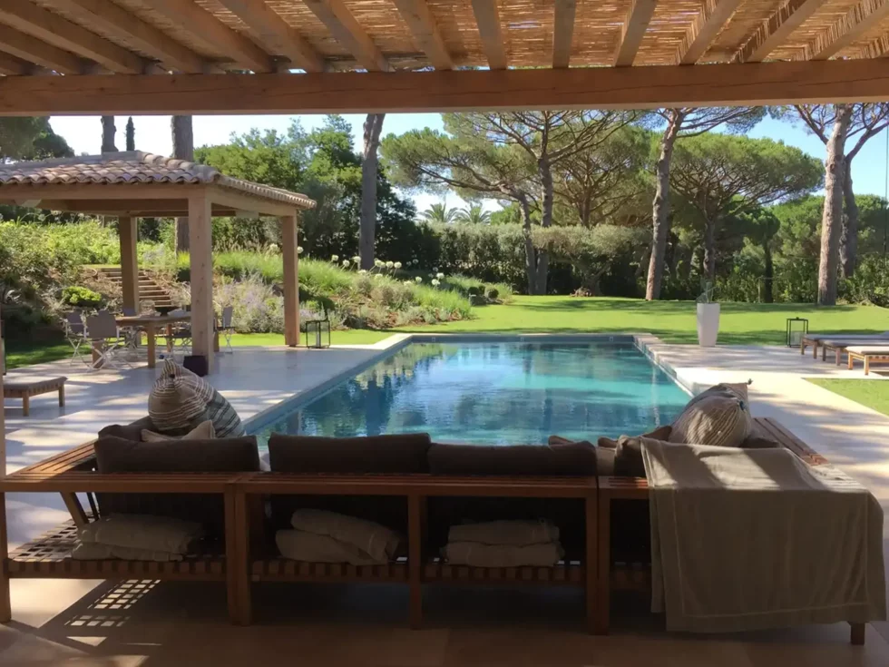 Réhabilitation de bâtiments réalisée par MOE 06, expert à Cannes